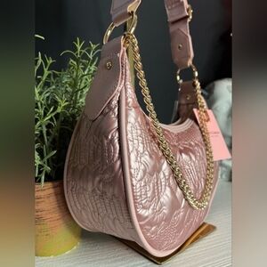 Juicy Couture Dusty Rose/Gold Puff Textured  Crossbody Bag. NWT. $99 Retail.